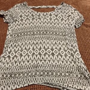 Stylish Black and White Patterned Women's Top